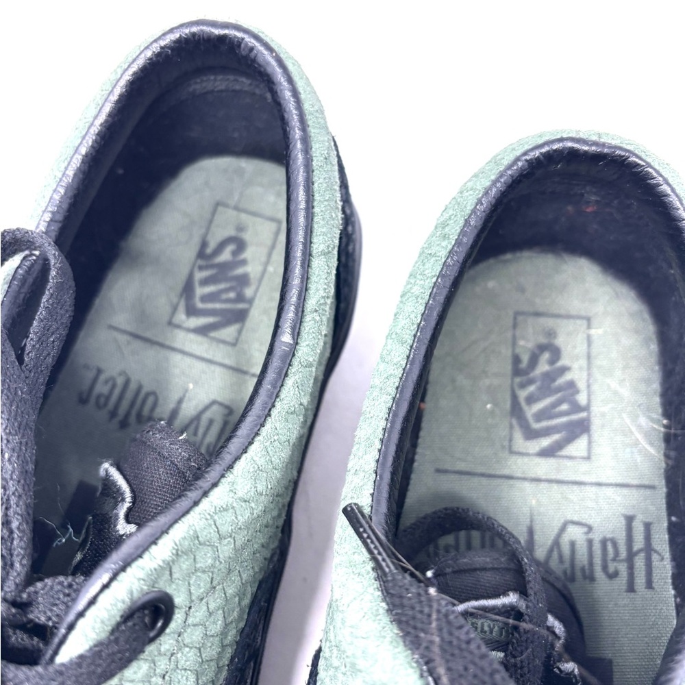 Vans - Picture 7 of 7